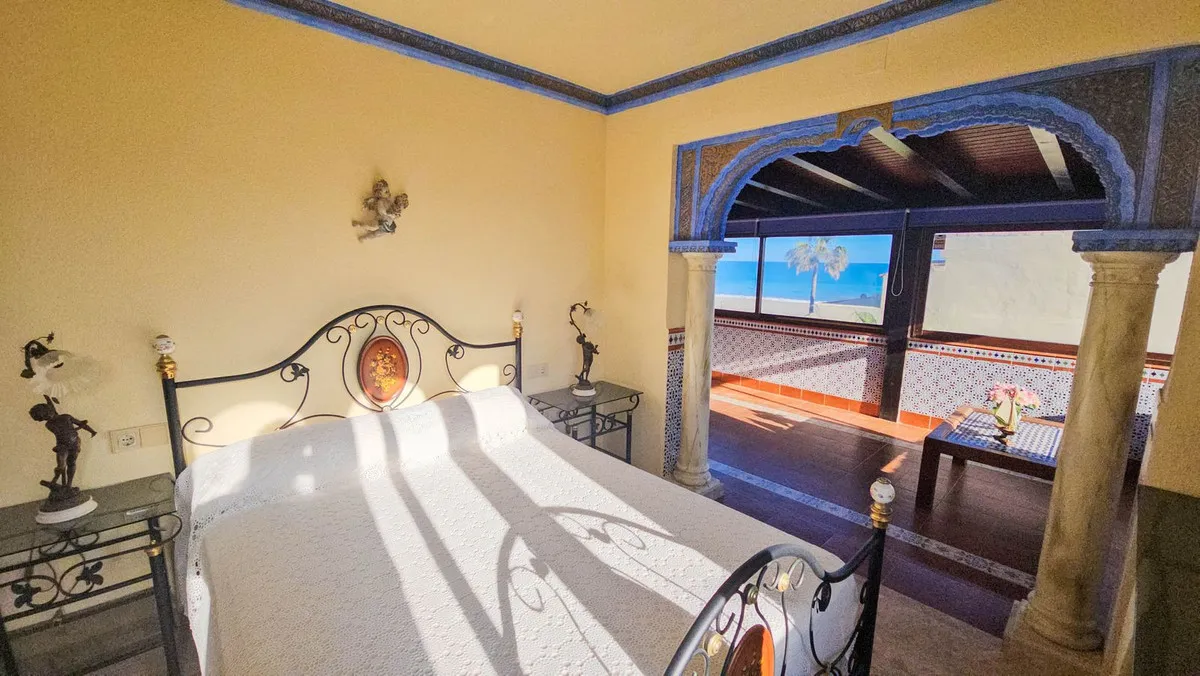 6b072018-56c2-4b1d-8bda-26f44a1a353a