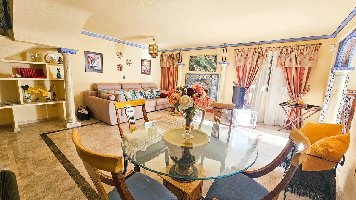 893a29f9-889f-4591-8c33-cb918b40b08f