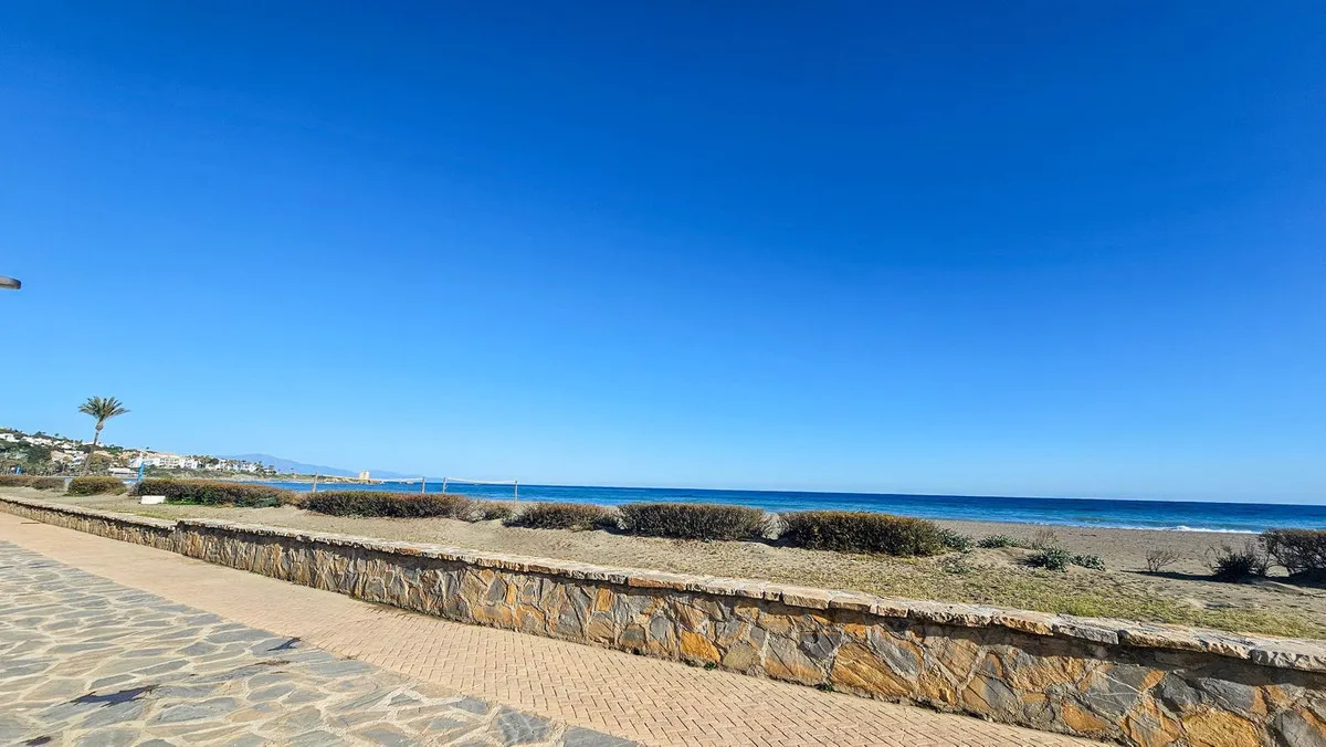 c856fcd9-9d9f-4e76-84e6-fe6755e08559