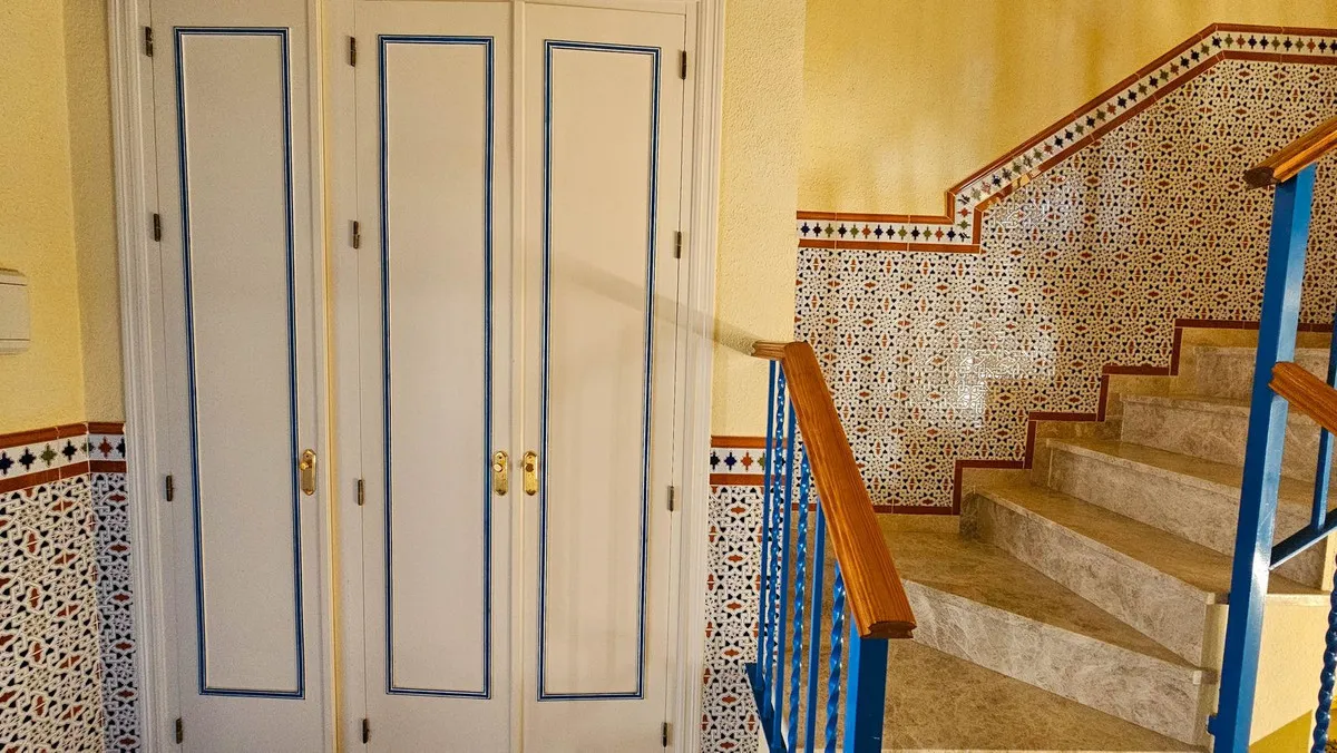 d04f99cd-9a44-4557-a0e9-73f4cef8425a