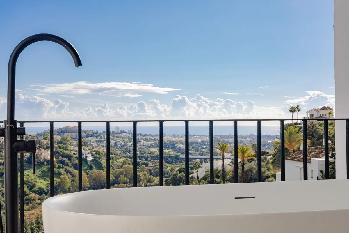 a689d031-5d6d-49b4-b1e7-1e973b8d29c2