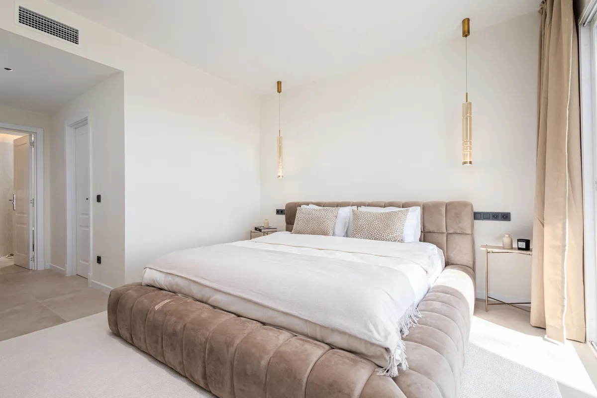 c2ad21d4-a3e3-4f46-8381-728112254b44