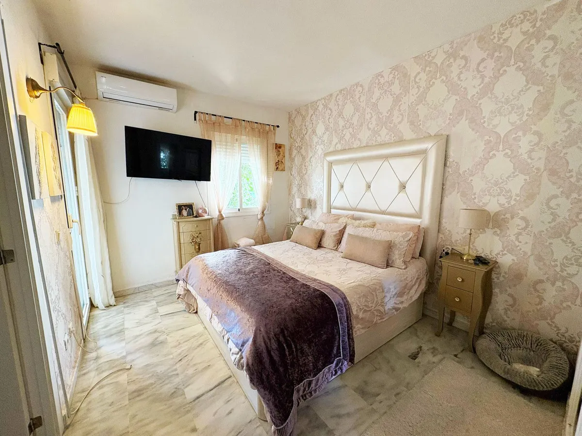 1c210ab2-6fd0-4019-ac4a-f37f37b74863