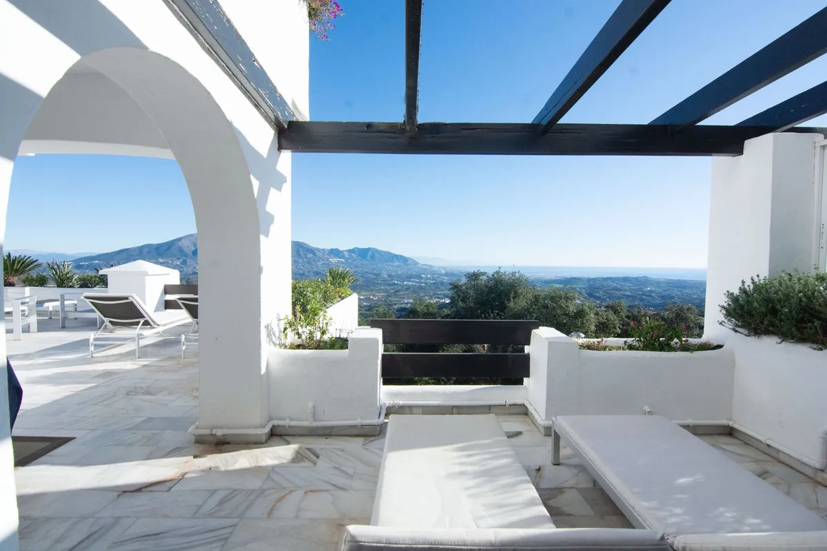 68595598-fa49-4a54-a2b3-54104936d711