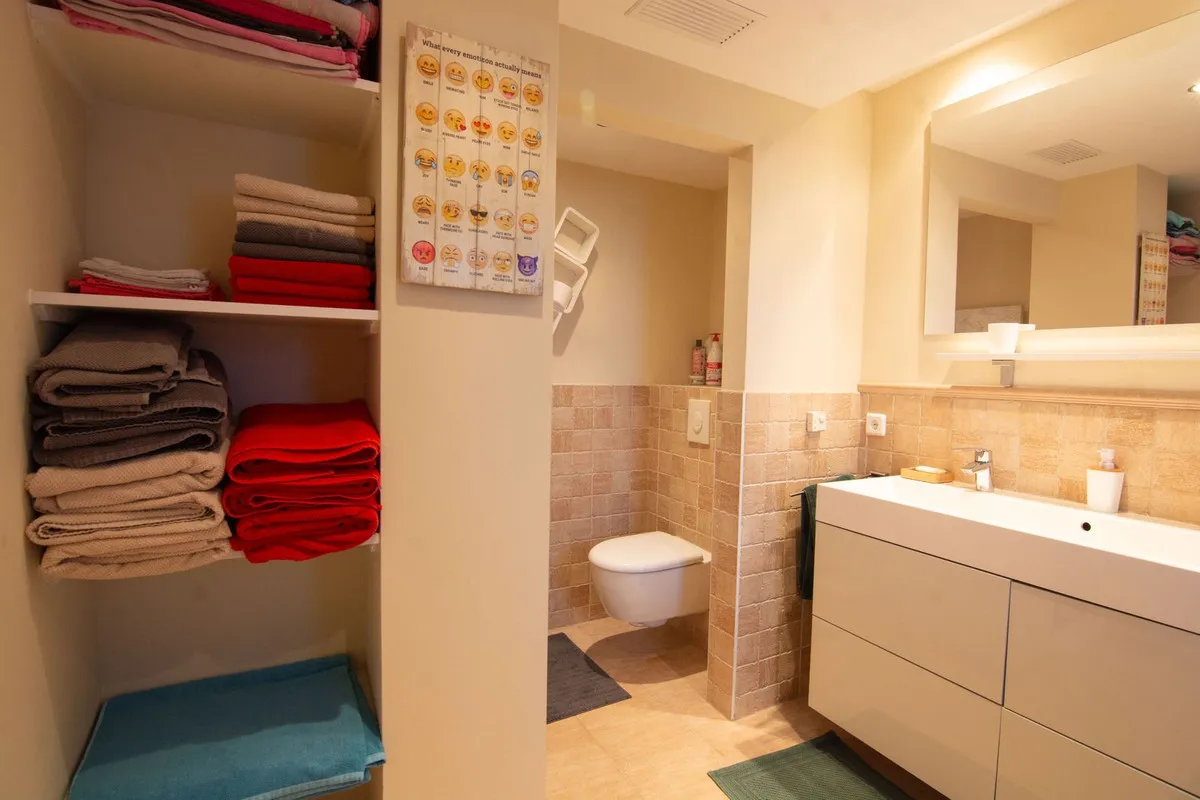 f33bcef8-457b-4b3a-831e-73986bf58d00