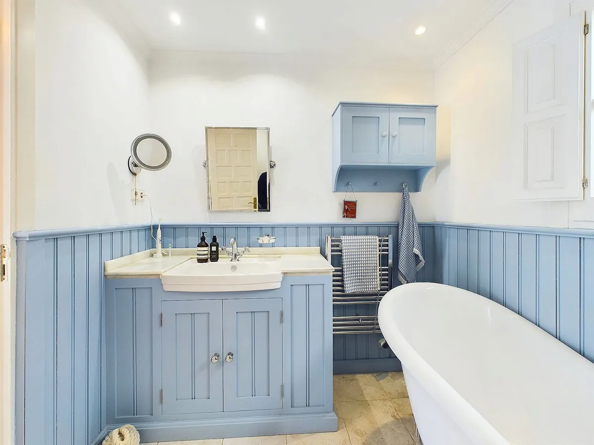 7a8a5ba5-6f6e-4231-80ae-78eacc97cf40