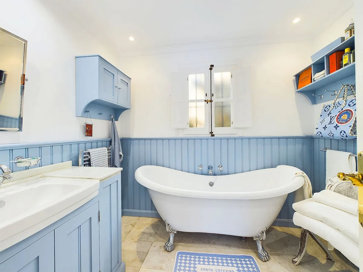 8af1c462-dd01-4e5c-a9b6-9c7ee9614815