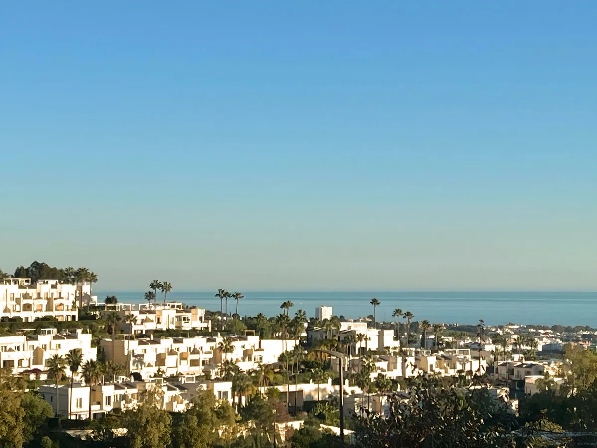 0d7c76be-e120-4c4c-9640-bfbdb811b61d