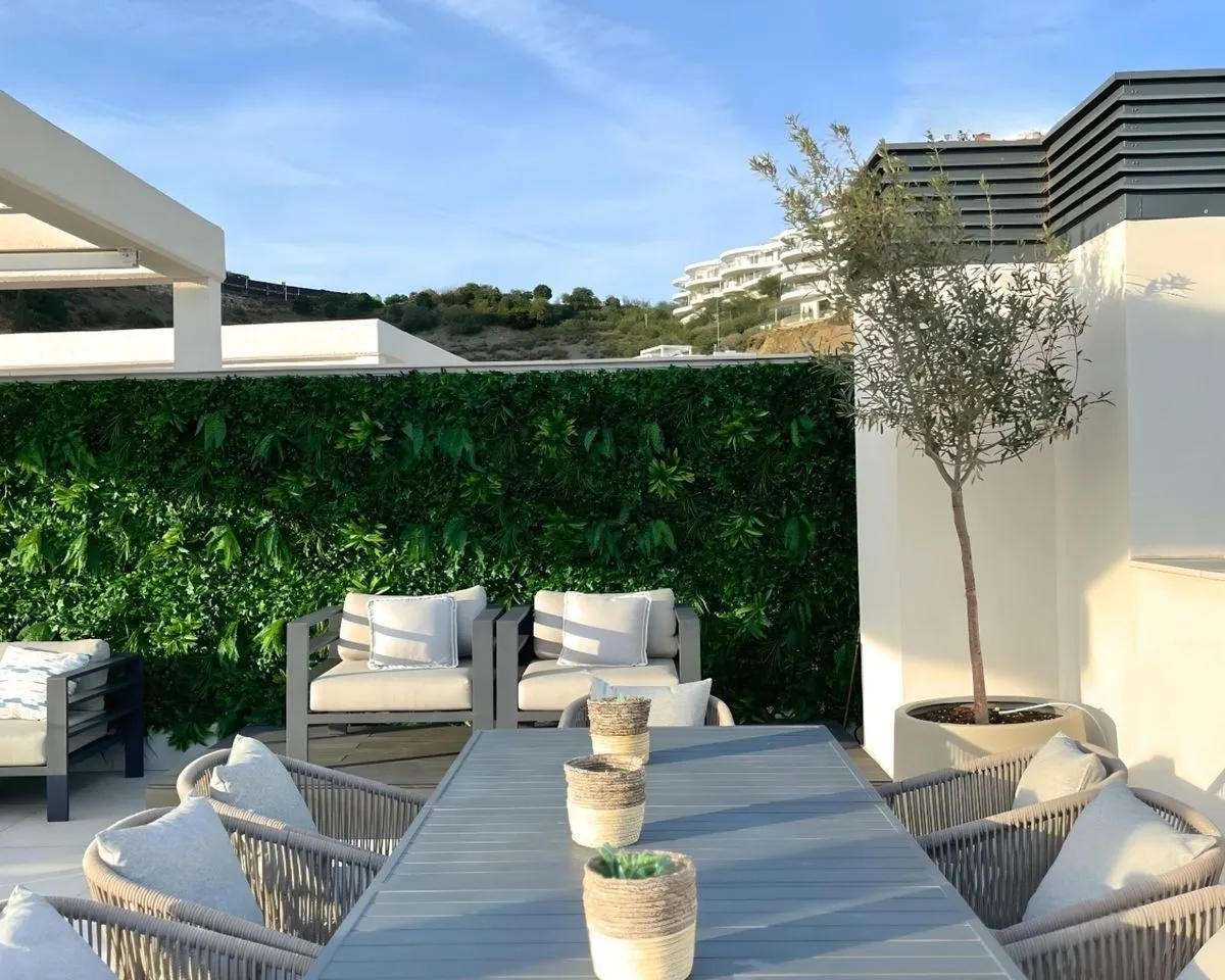 729279c8-71d4-4e73-bffd-df8ab66ac4af