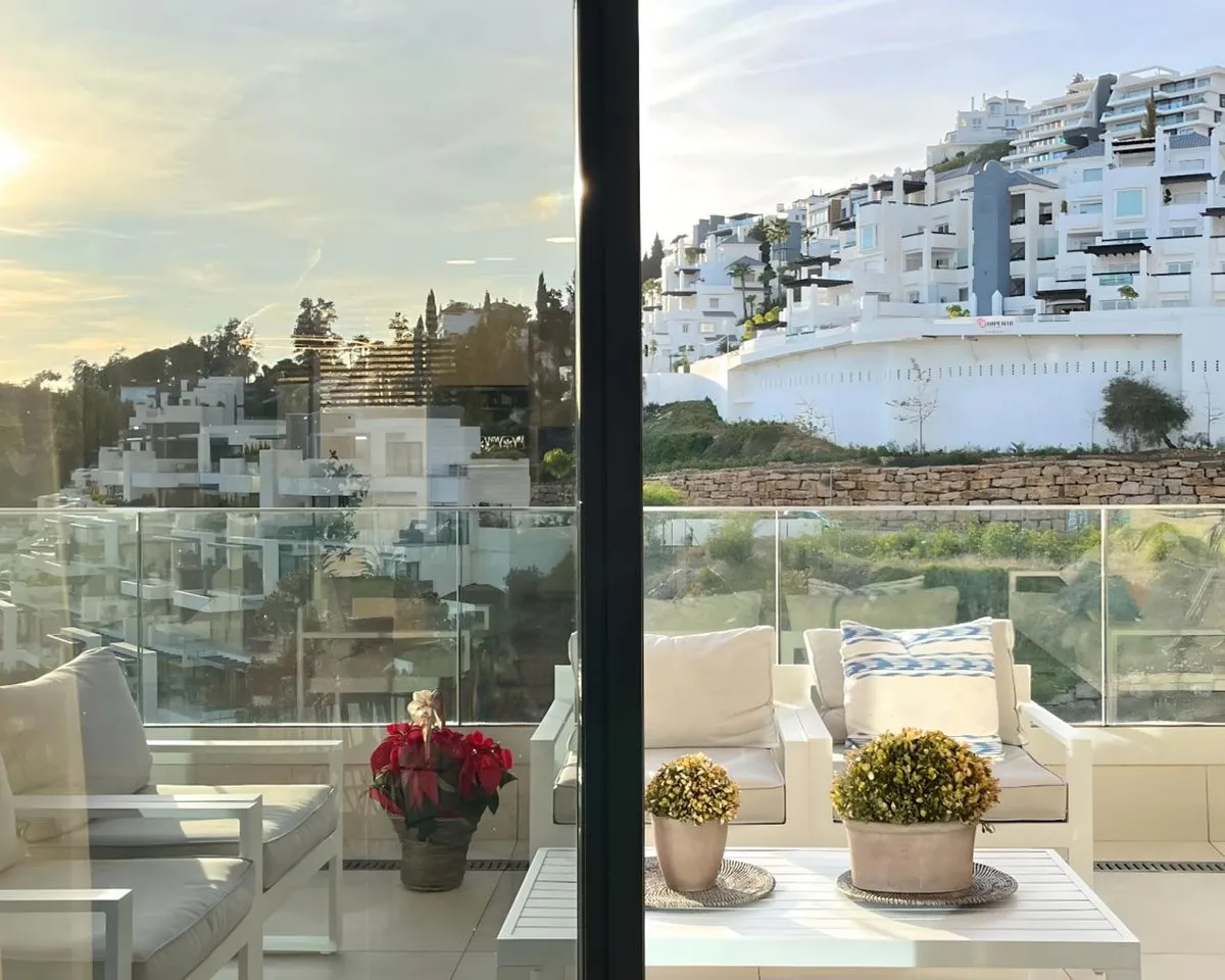 7dcb77b3-2925-4a95-8050-6b83372f8674