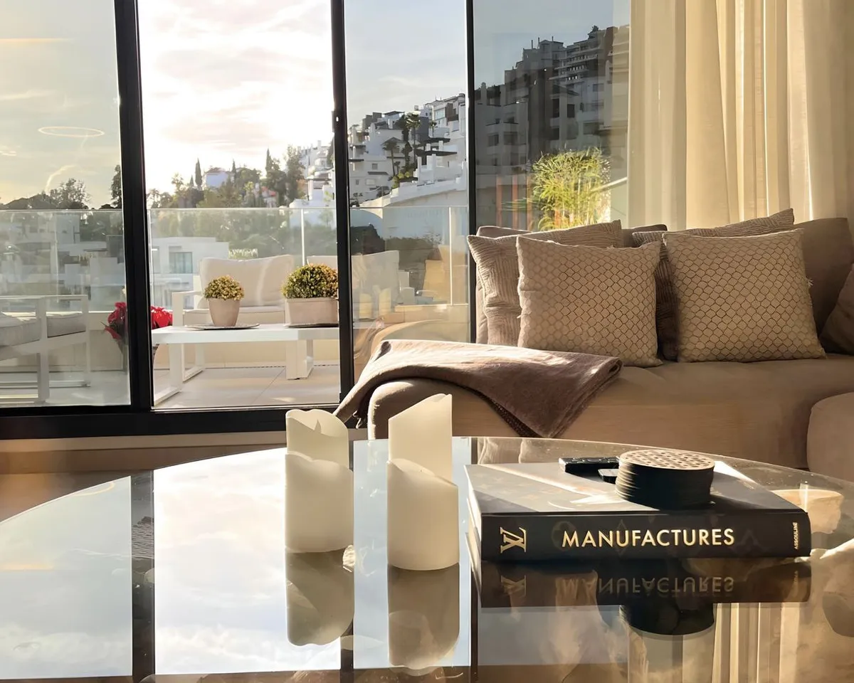 ab8cb287-f934-4aeb-91ff-cc089760a8c9