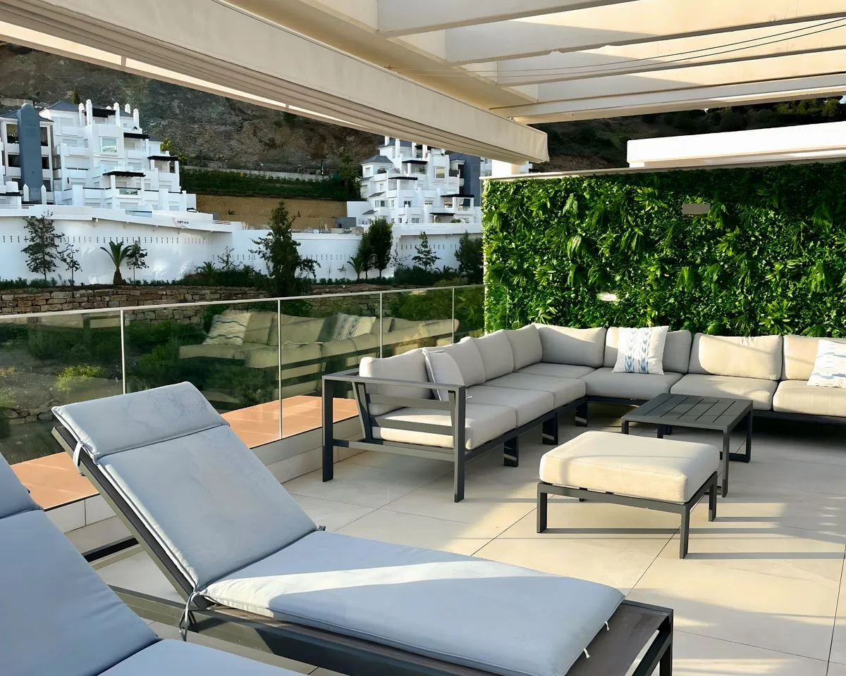 d9eba2a8-59ae-44f3-b954-a8eed3234216