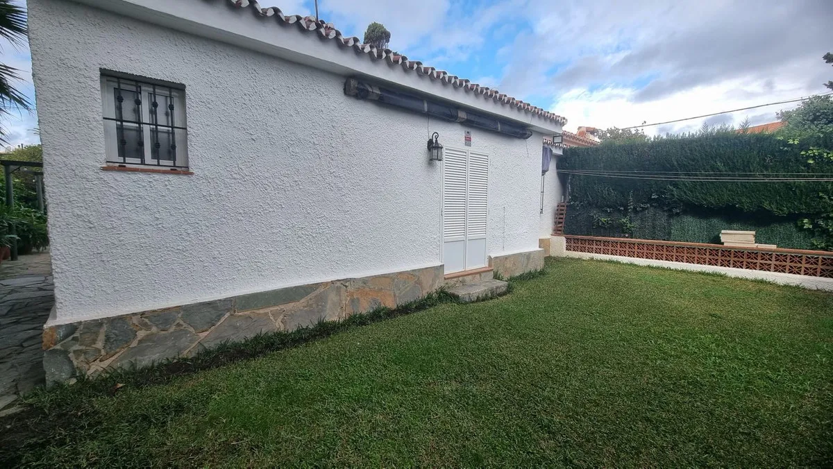 33f12f6d-44f3-48dc-b03f-59933165694a