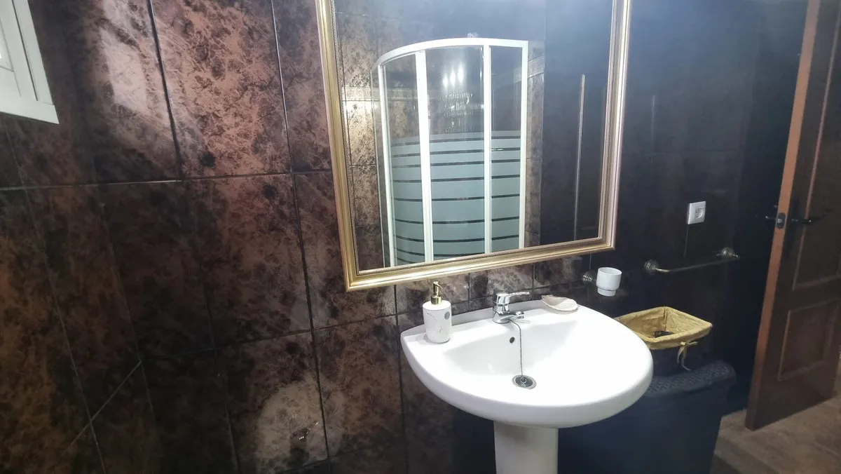 c7d925fb-44b1-4829-802e-6cff25d1d71f