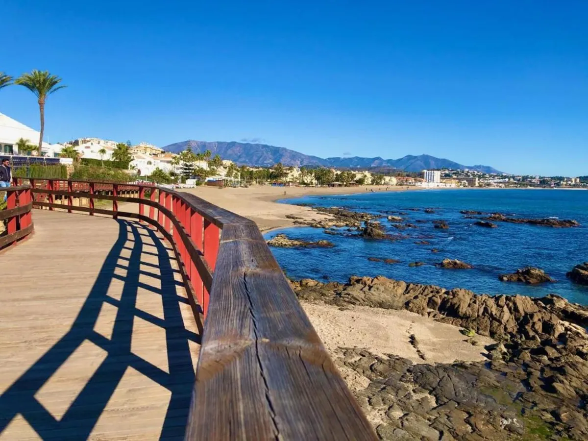 2e0da798-22c3-4982-8389-7773dfa3f2b2