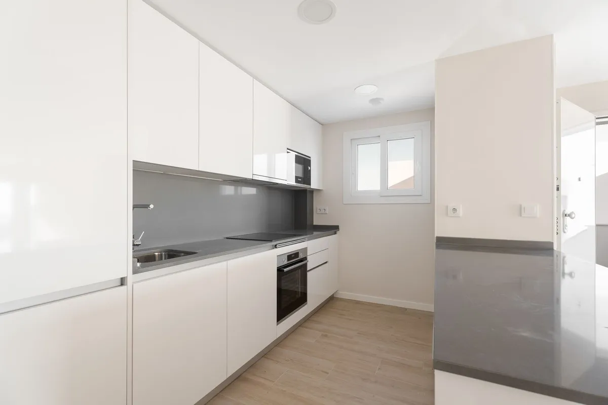 51f65842-c1ad-430c-8bbb-23206a6974a6