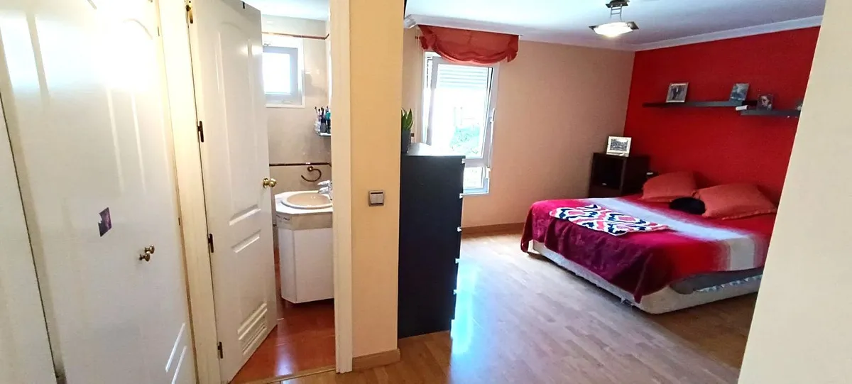 bc086b1f-792d-4804-a1d0-76242342ddc5