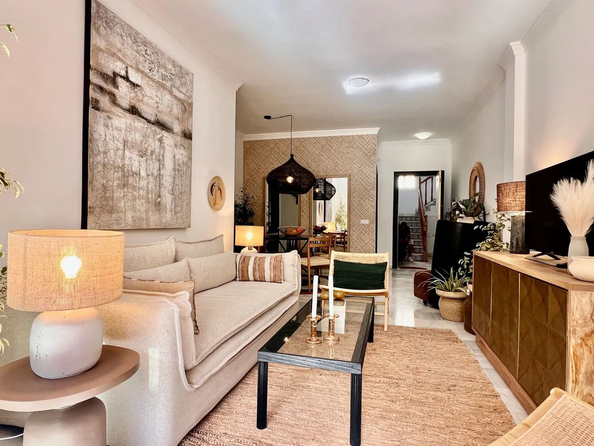 8811b7d0-24a4-4d01-a63d-3027dbba95b0