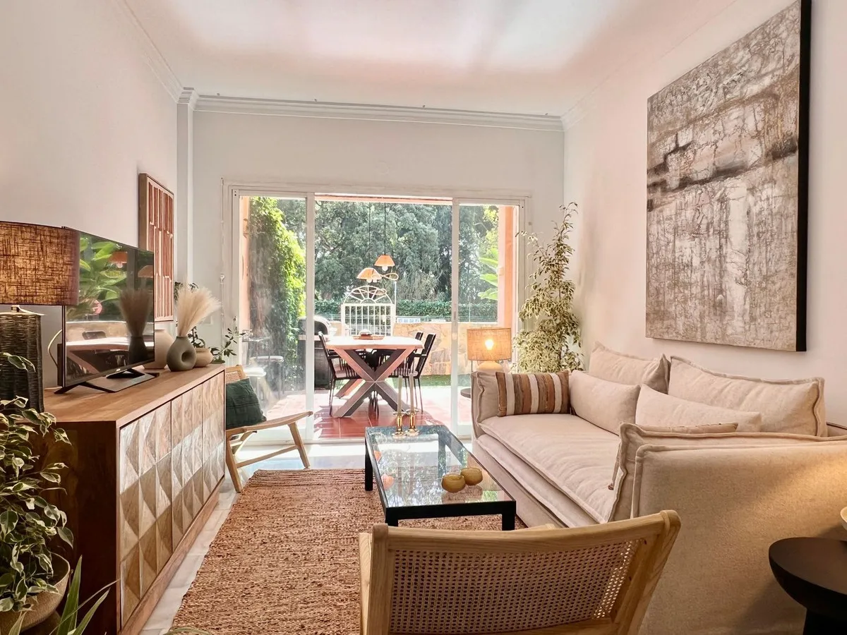 c4bf98ab-b435-4eca-a13e-267da676553c