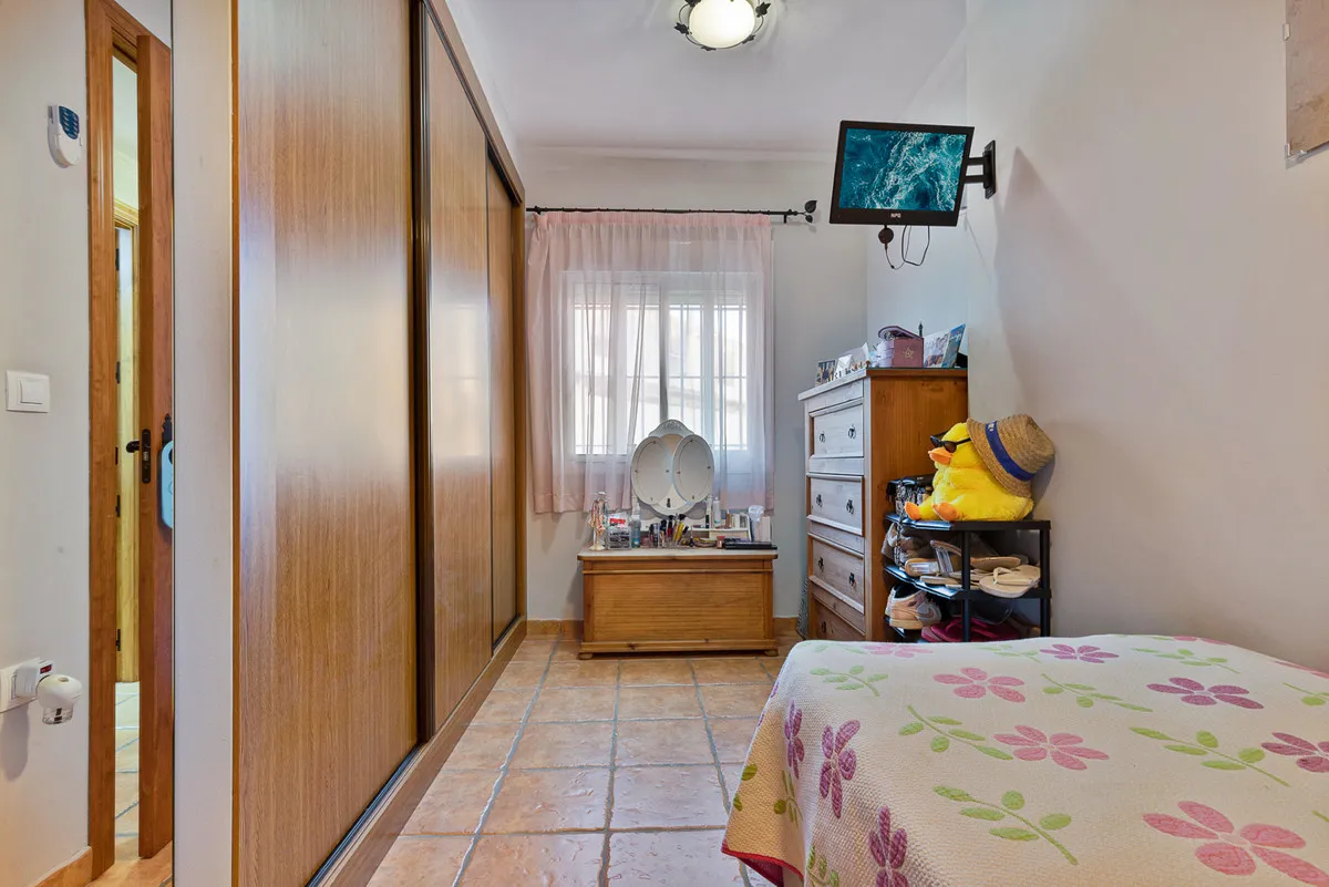 ab1014cc-6d54-40a6-b707-6ca5e5924056