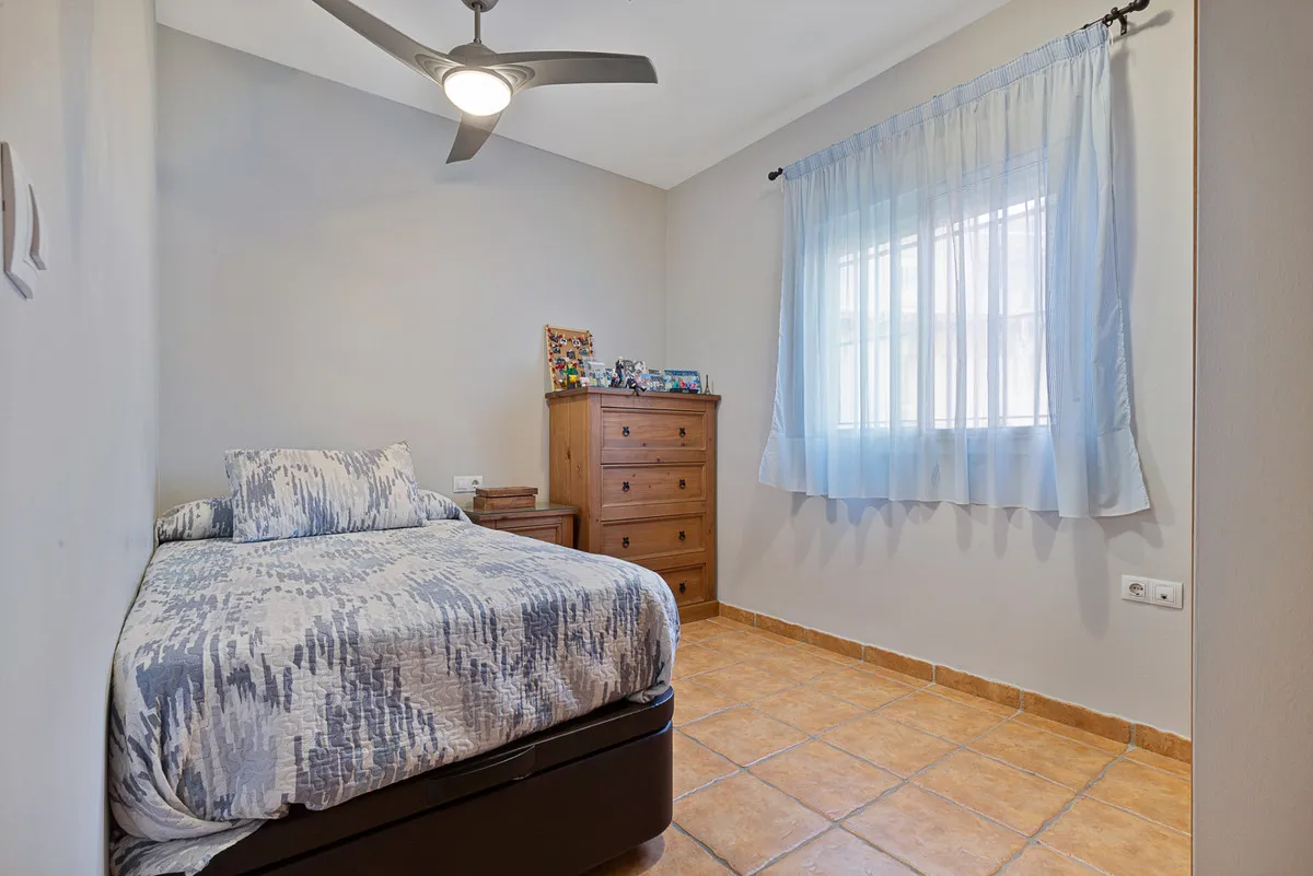 ddb9dbbb-ee5d-4335-8fd4-6a8ebd5a5b52