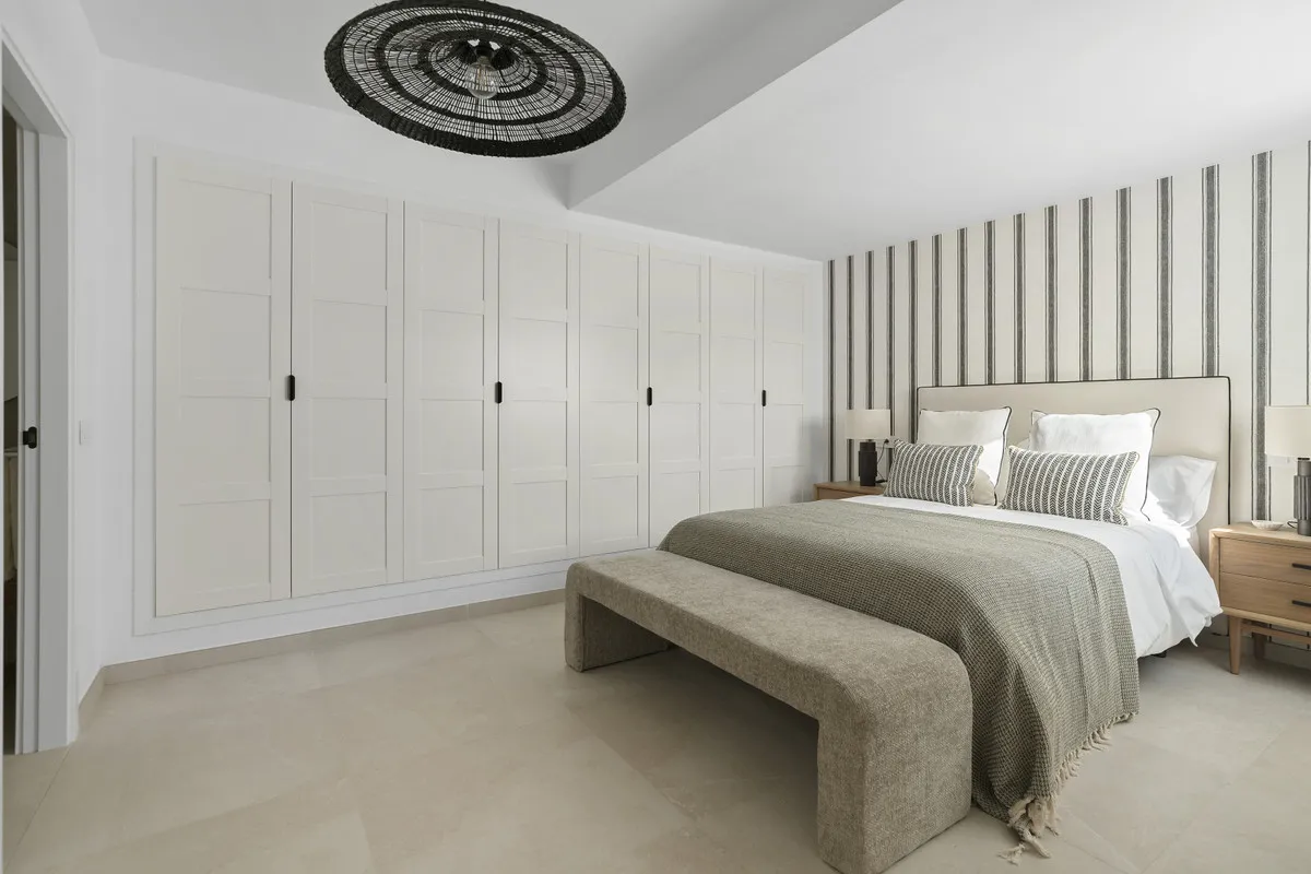 dd369362-c641-4f51-9f1c-50078c06905f