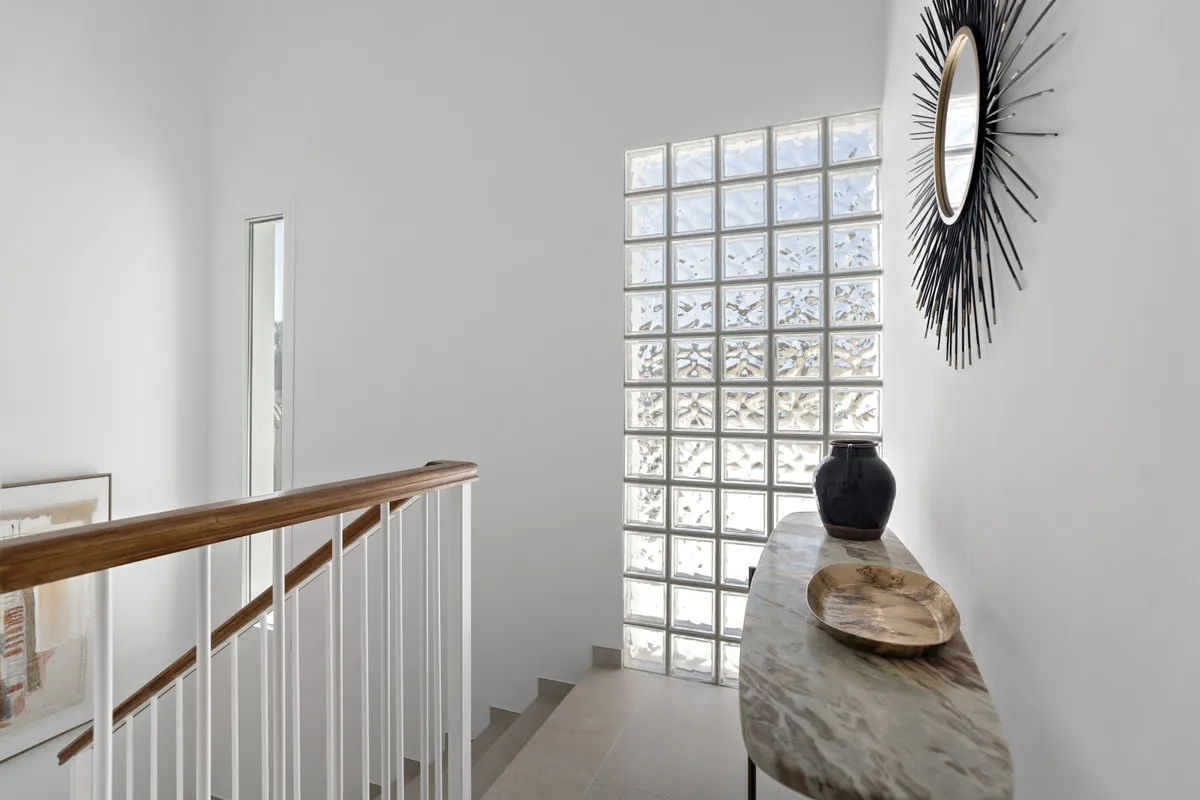 2860d2a8-88f2-4d12-bf4a-2c0decb94160