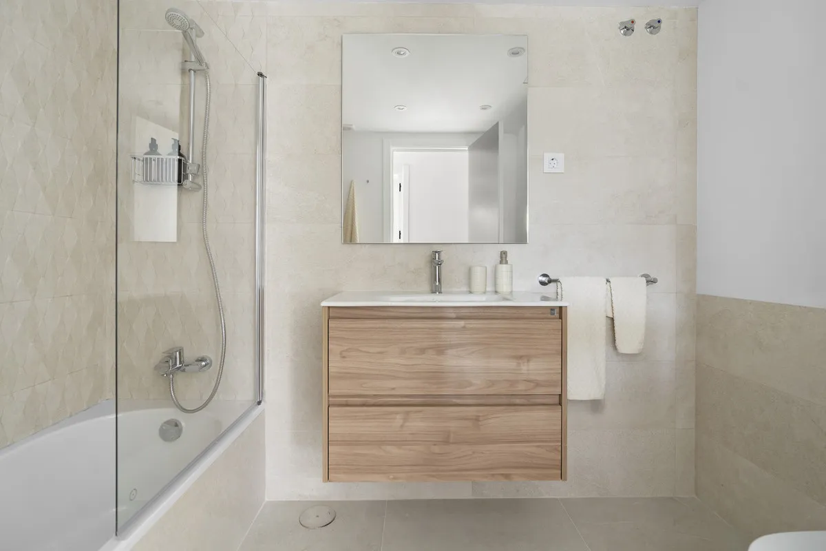 8fc13ca1-47aa-43ee-865d-b0b4c5e28d52