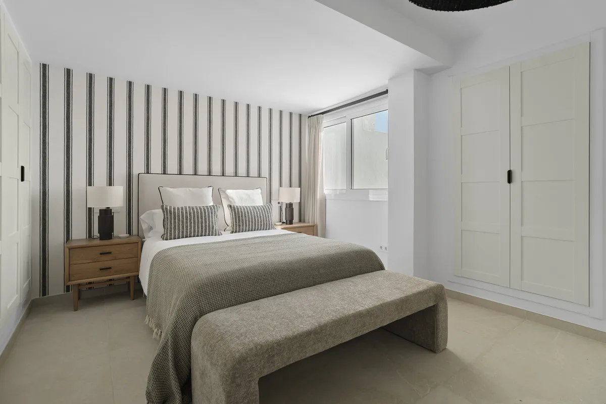 536b9da5-cf59-4d41-a538-18b5a799b367