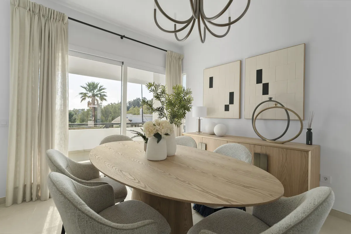 8ce3d993-ee6a-4cab-a88e-381d737b814c