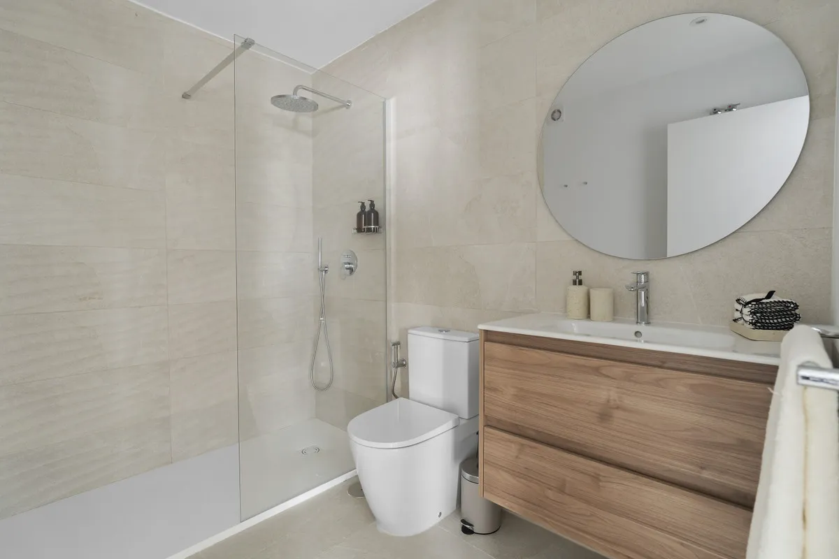 da1f7cec-dafa-4d62-a38a-08b0ccea4472