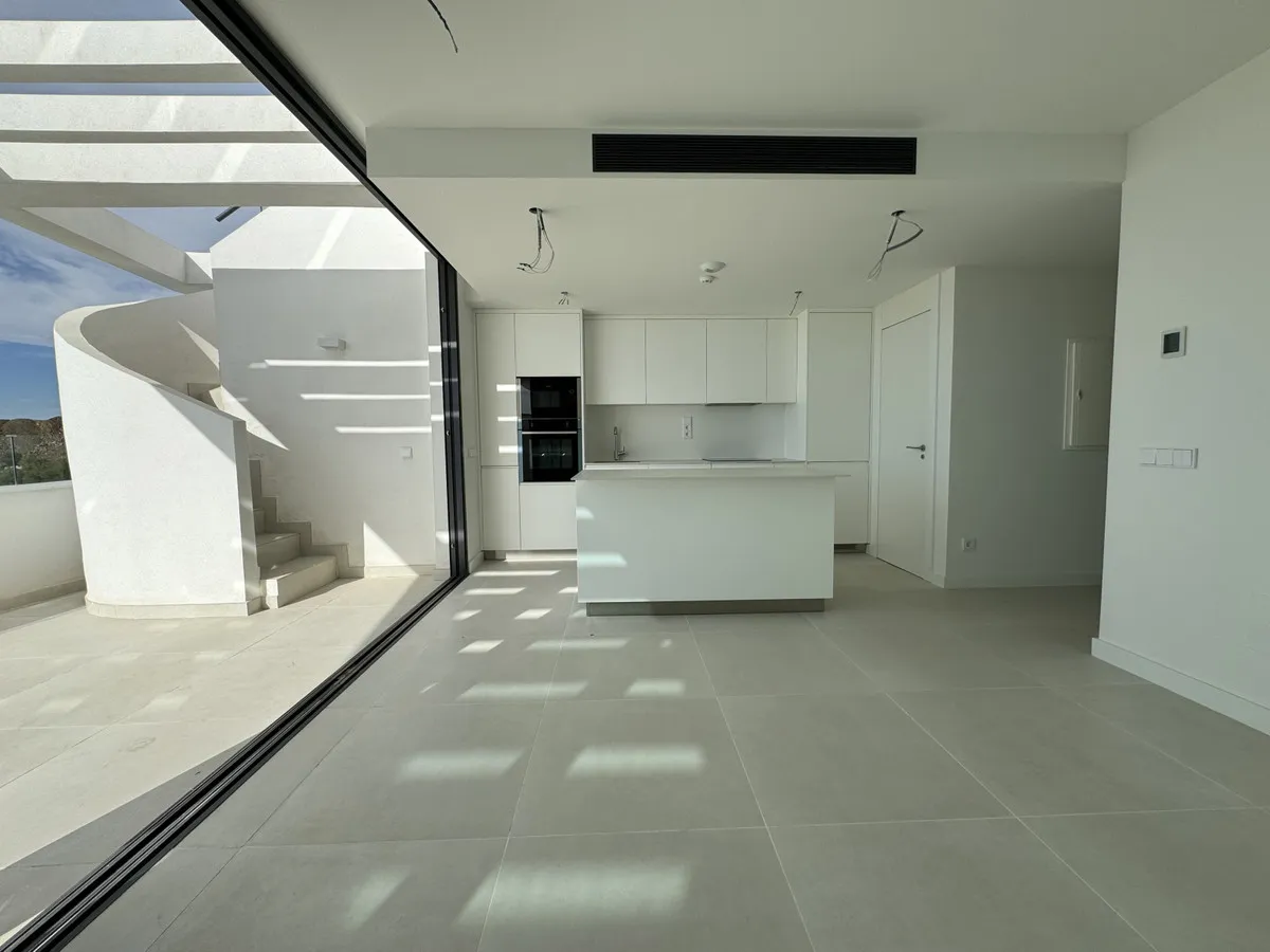 d5ae22f1-835a-4aa4-ad7b-601fb5e8b2c7