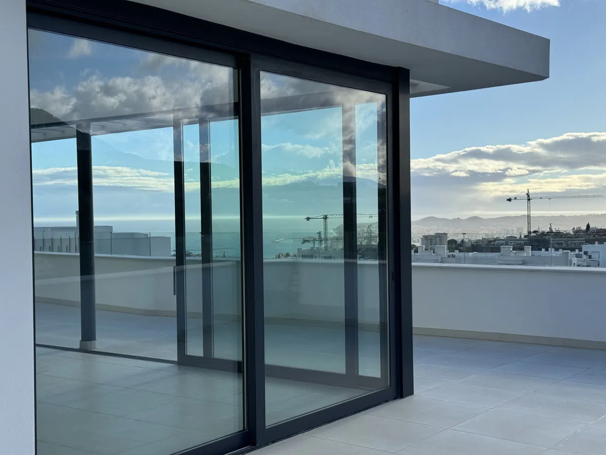 dff96014-b7ee-45e9-bd23-ea53866b2e63