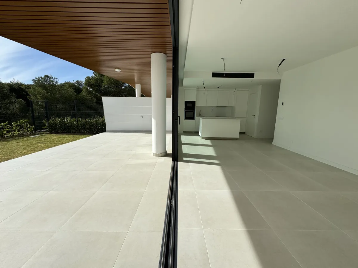 b21b1b8c-6027-4926-8b2a-f339fb492f32