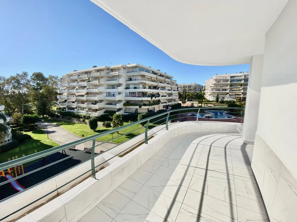 10308532-c514-4b66-bba6-8d3b4884bf8f