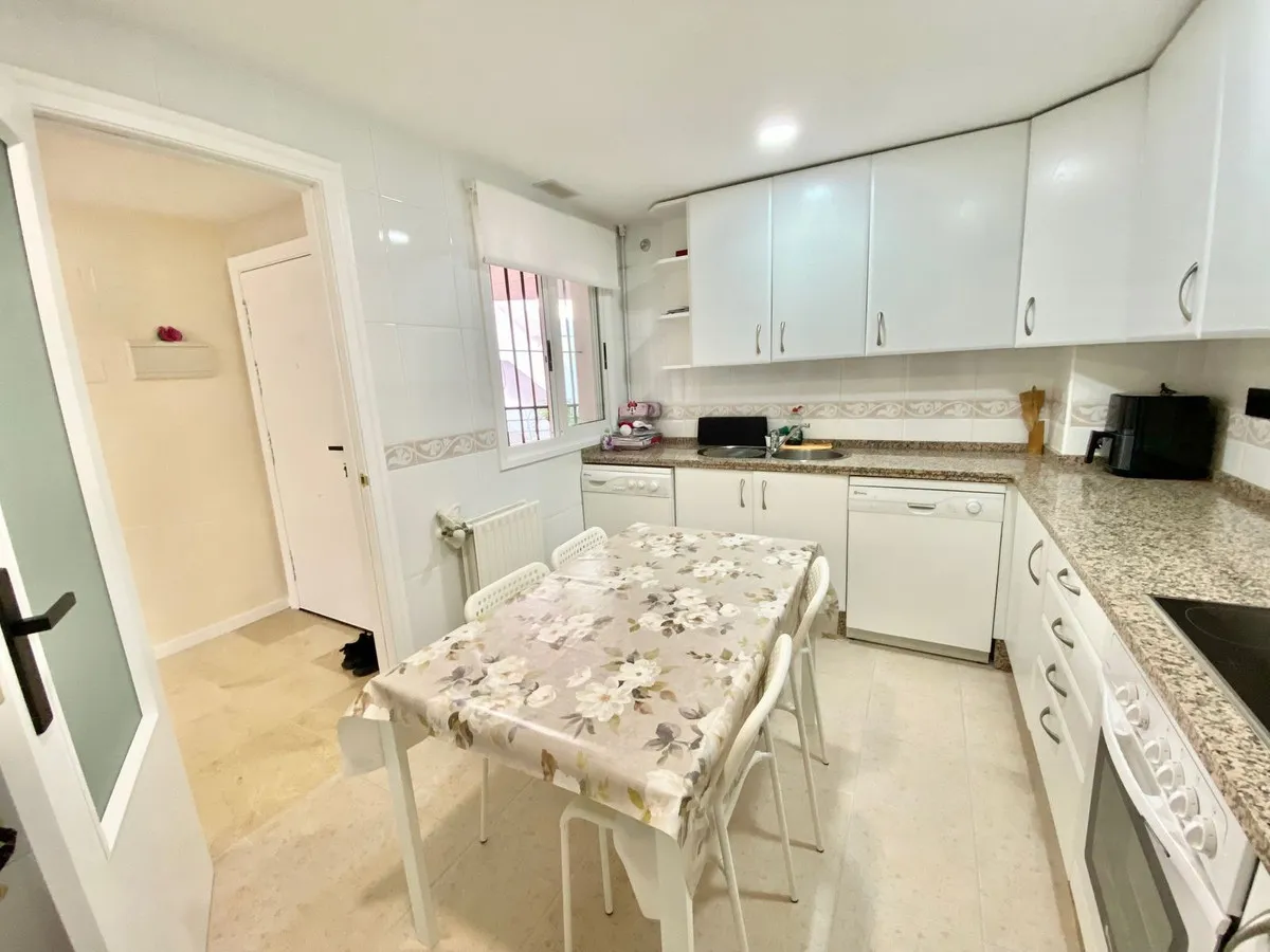 6f2526cd-1daa-4f5b-be8a-cbad18322051