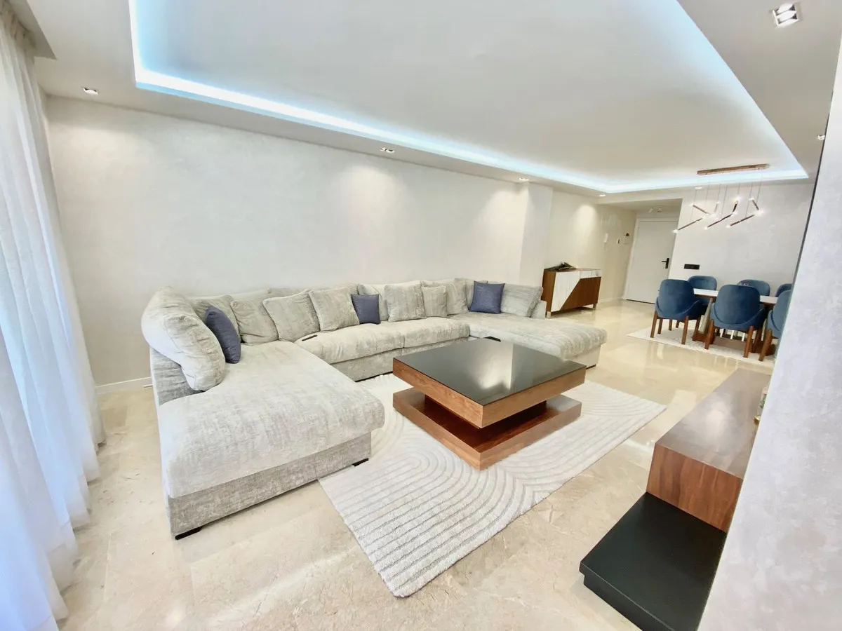 a55aaeef-3bf7-4285-b021-1c0616f258f1