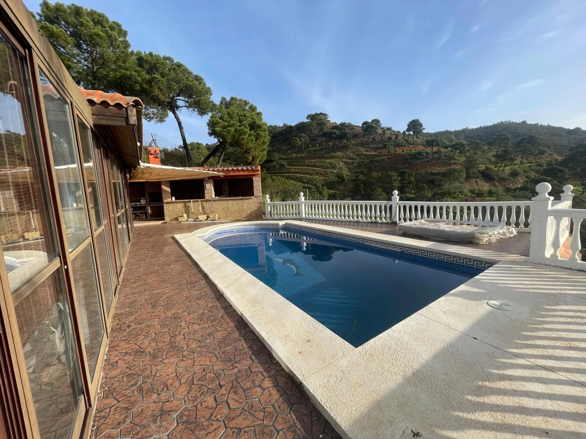 2469f5fc-b37e-4cdb-880f-2ed02194528c