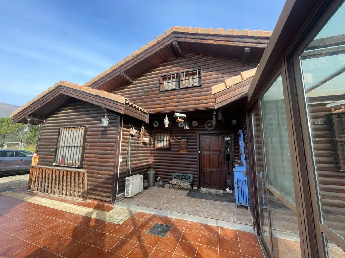 d01ad2f6-3499-4a42-a8ab-dfb0f1f7af1c