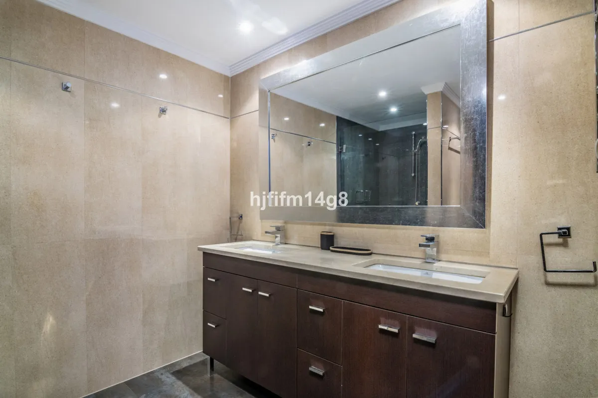 88c243a8-1d3d-4d3d-8190-2d492a7fef20