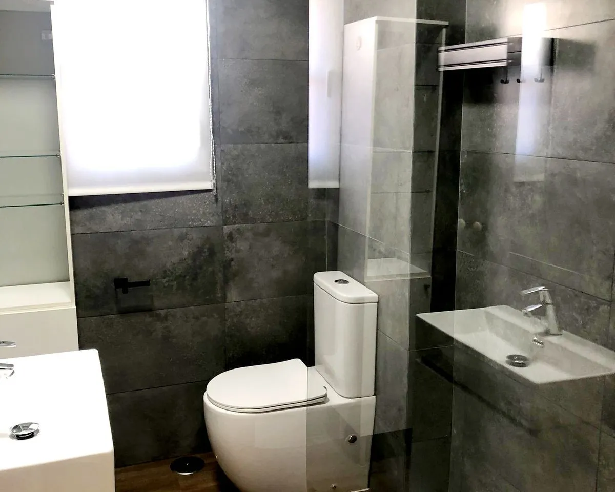 6fd884f2-b67e-4f90-b4c8-674e483e3896