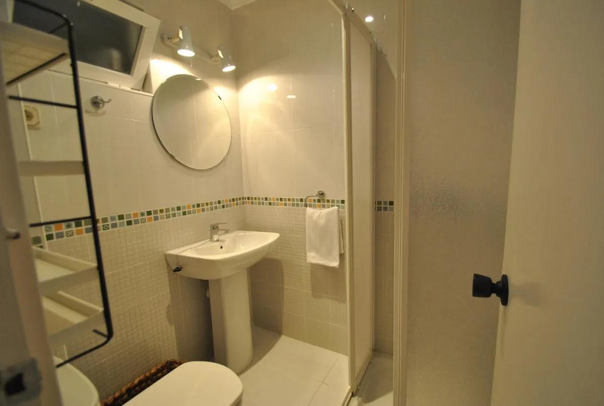 96068341-5b4e-4160-aedf-e14402690caa