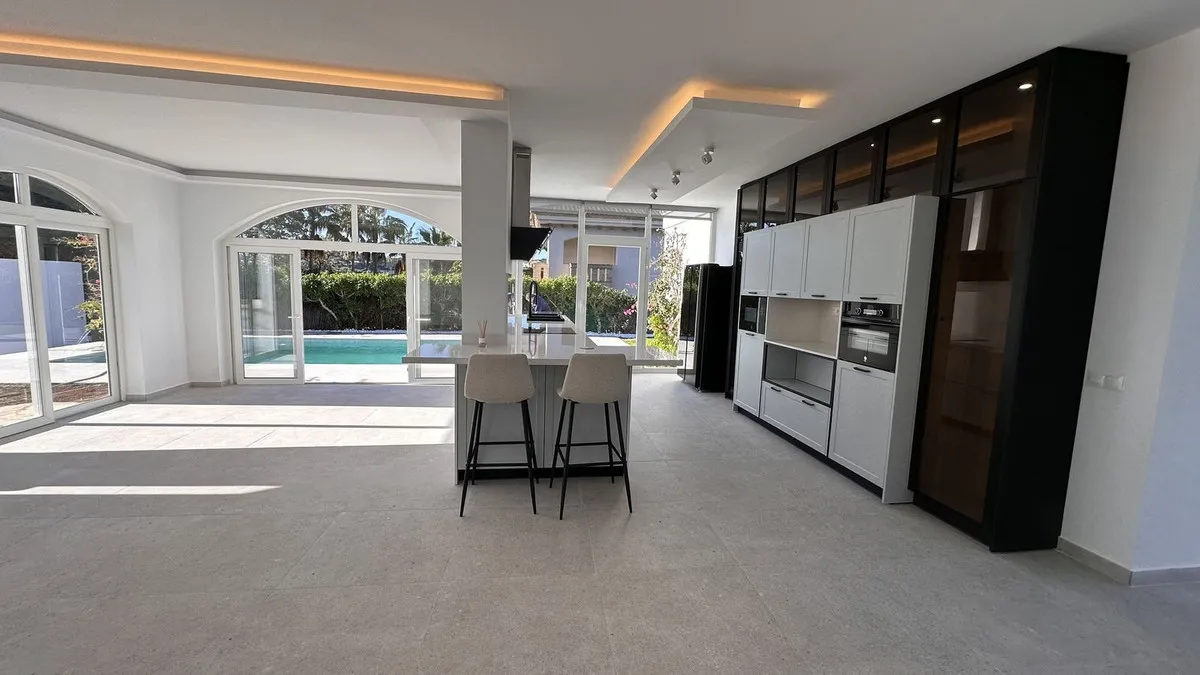 31ac8a9f-4816-435a-8488-a8322c0b9937