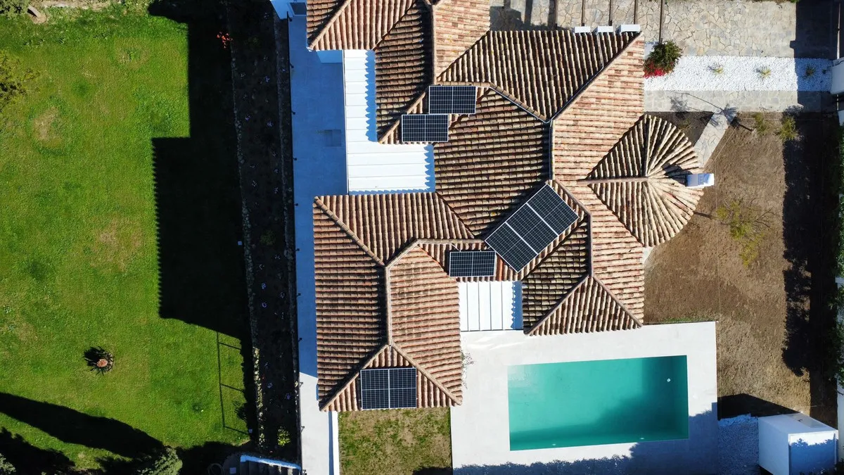 fdb9fd90-9063-4da8-ac5a-42513f4c1da9