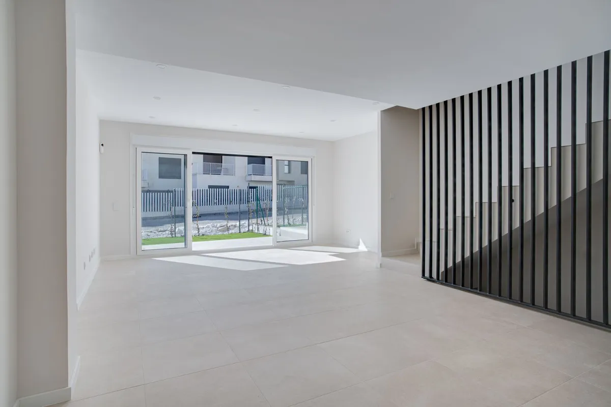 880bb355-9b08-421d-84d4-89f94235903f