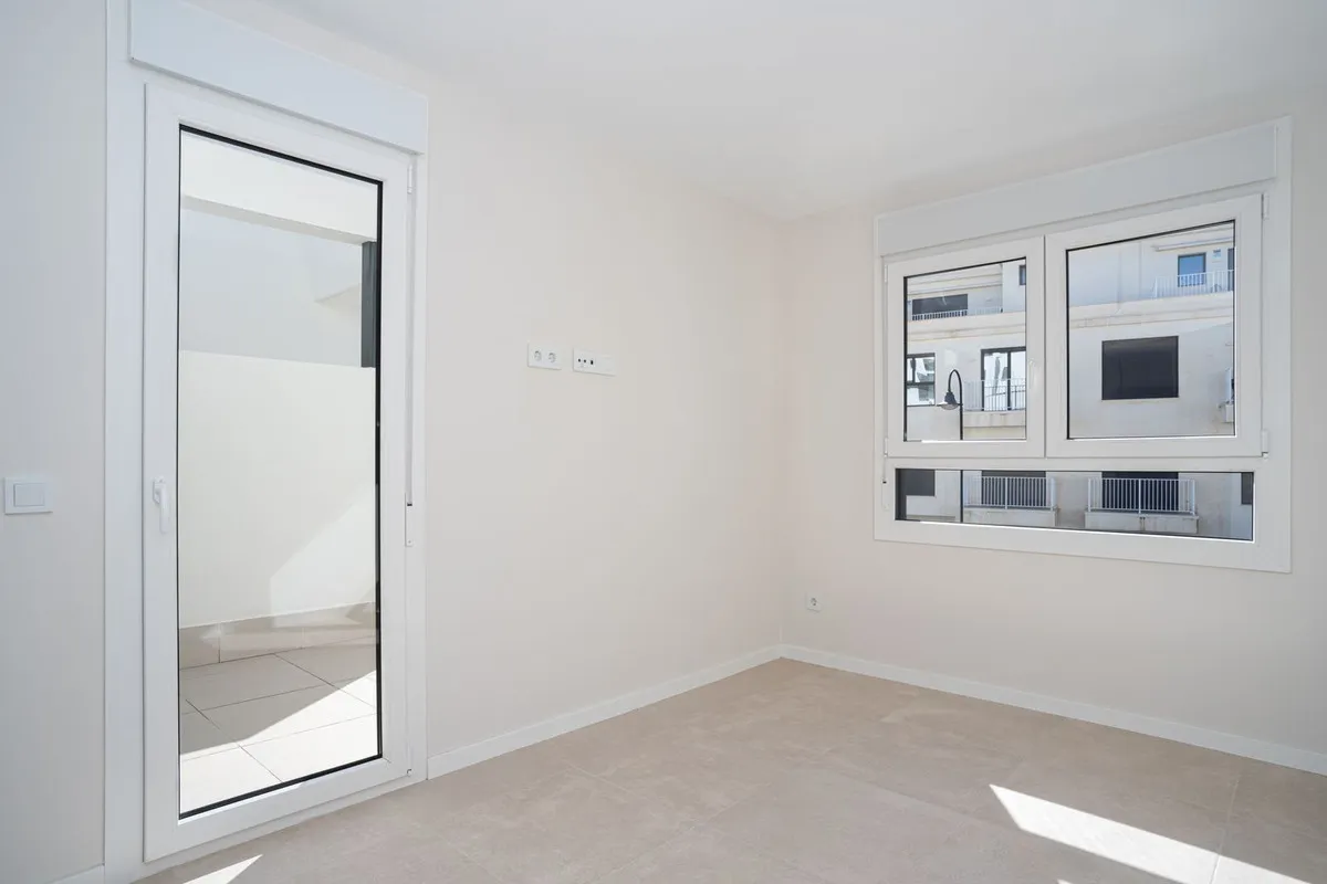 fce04dcb-9387-46b0-b53b-b7dedf17c27e