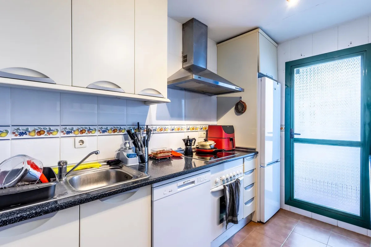 27ad80ee-84d6-4721-ab54-b79bd48b3214