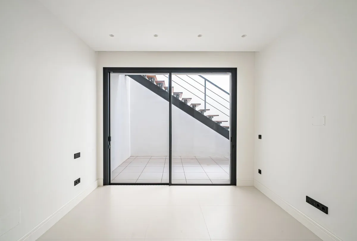 06797103-1f4d-4d16-b5c8-f24c6965a111