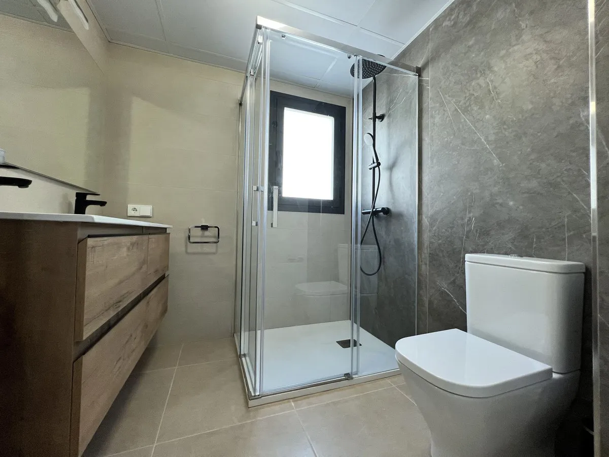 c8930d53-c6ec-48ec-ab52-8e1a4d506848