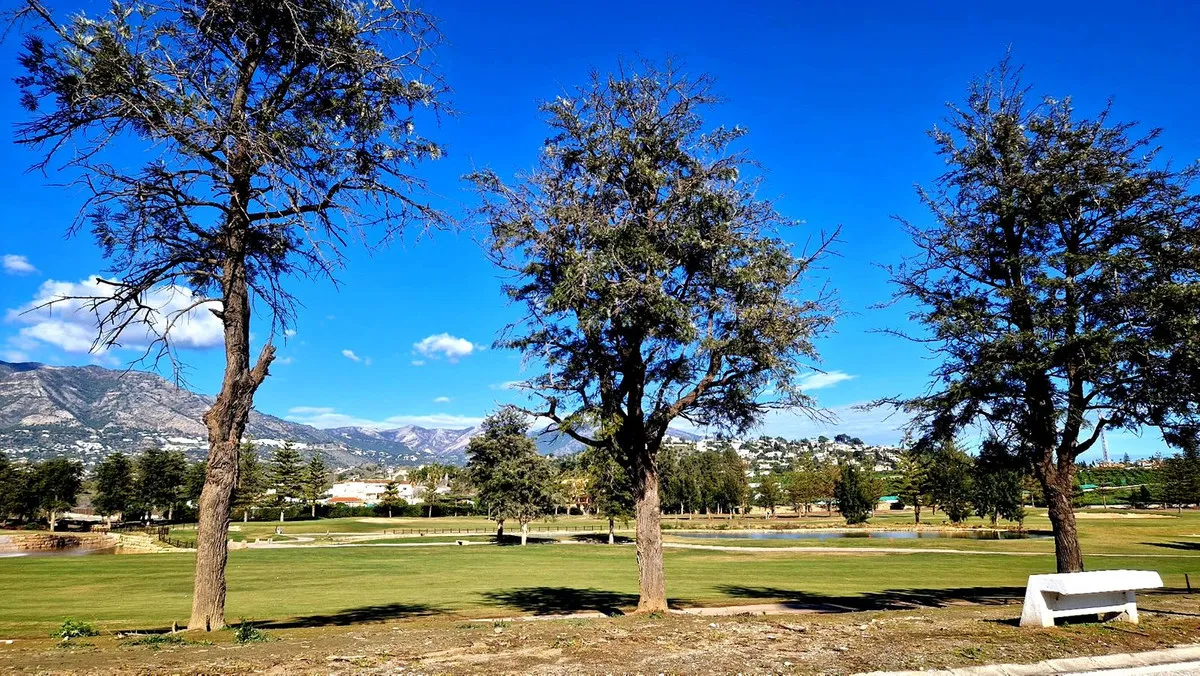 a8a0c4a1-9827-4b33-b861-90c26f505817